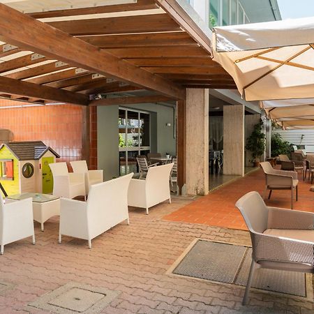 Hotel Ondina E Milazzo Cervia Exterior foto